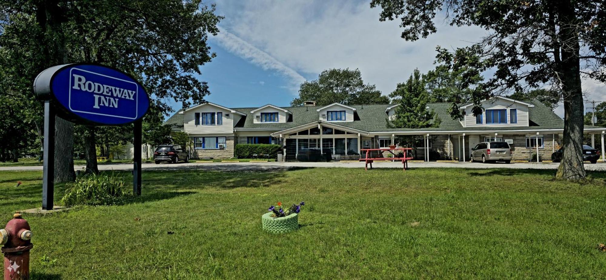 Rodeway Inn Formerly Camp Inn Lodge Oscoda Exteriér fotografie